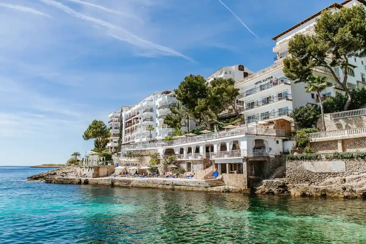 Illetas Playa de Illetas donde se encuentra el hotel Roc Illetas